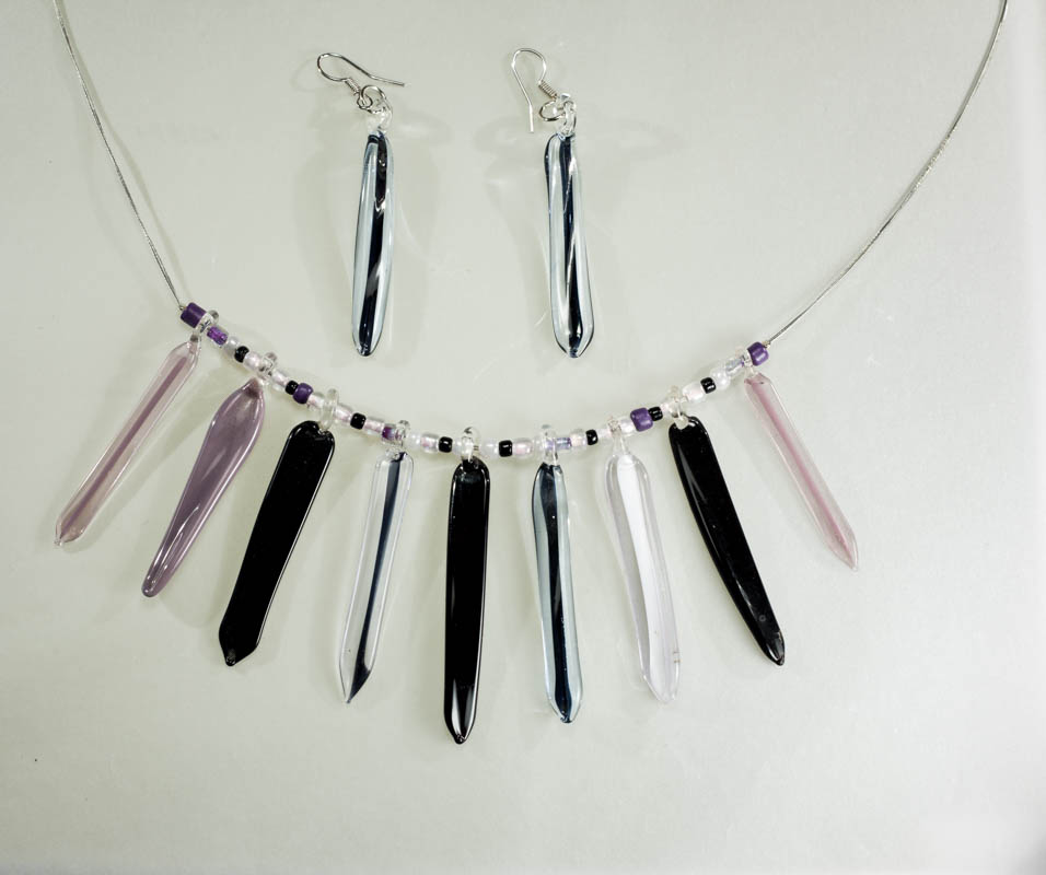 Komplet Štapići ljubičasta i crna s prozirnom i prozirno plavom