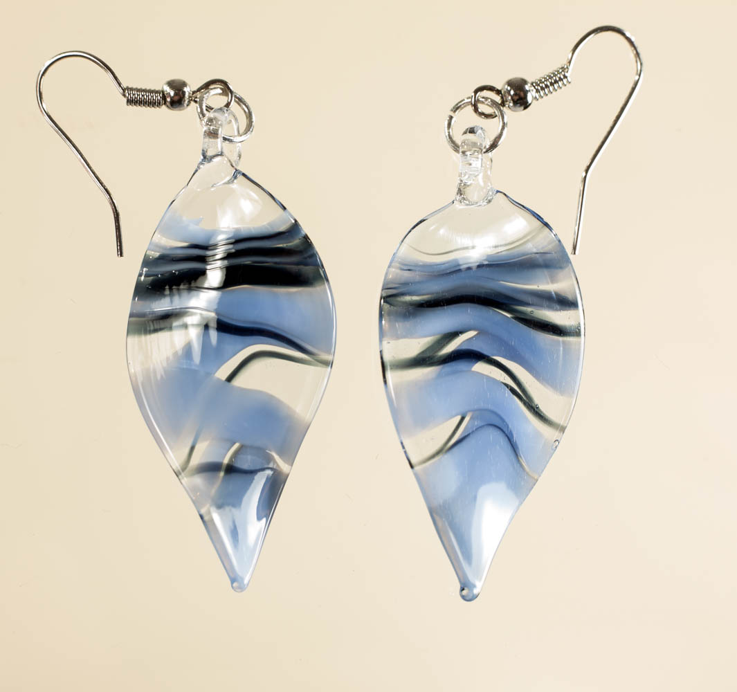 Naušnice Listovi plava i crna u prozirnoj