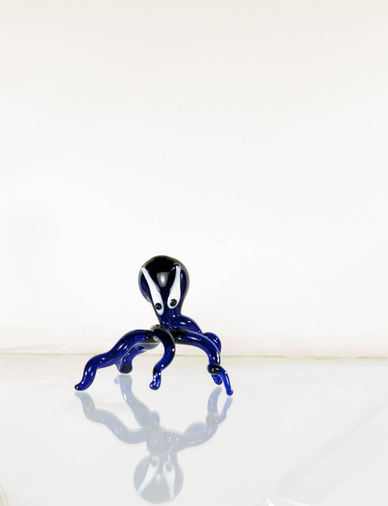 Figurica Hobotnica tamnoplava prozirna